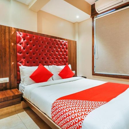 Oyo 70475 Hotel Sea Breeze Mumbai Luaran gambar