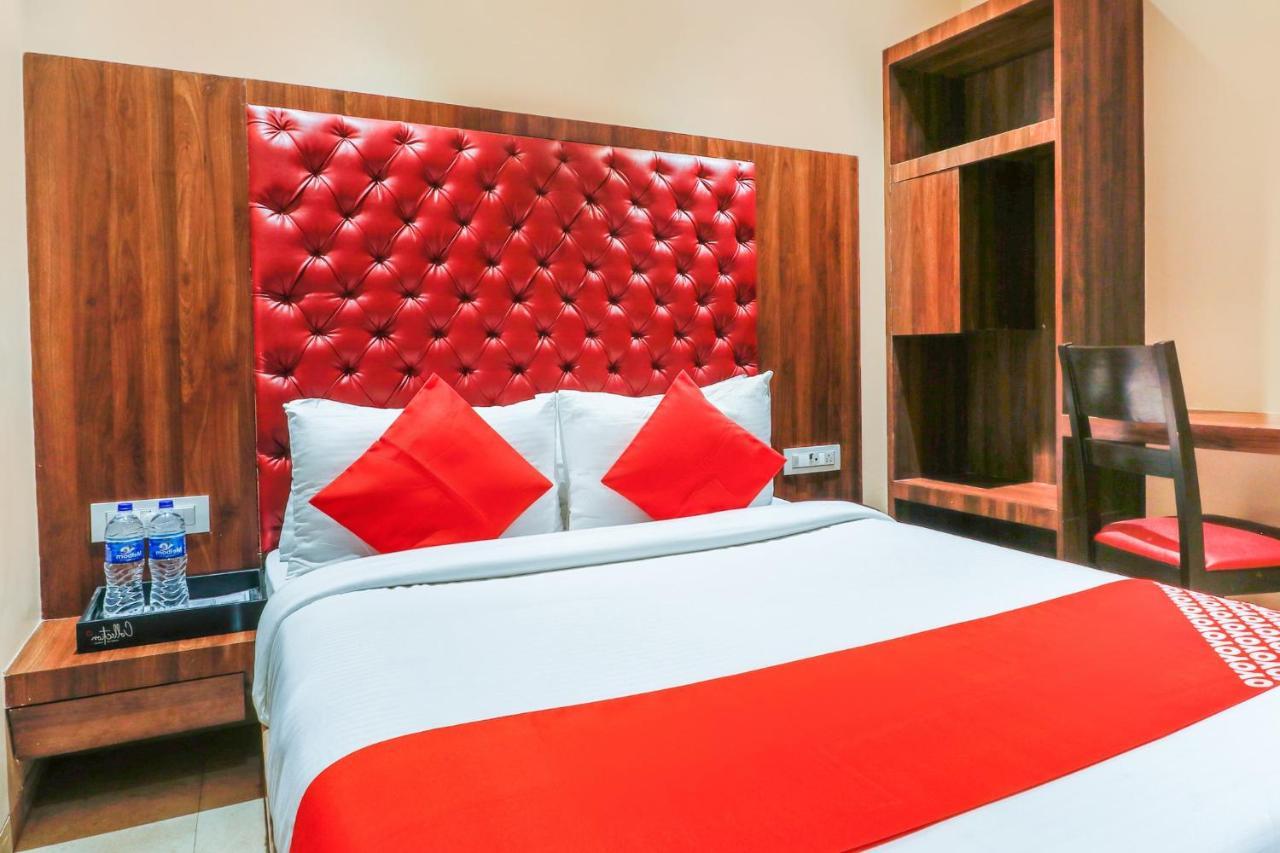 Oyo 70475 Hotel Sea Breeze Mumbai Luaran gambar