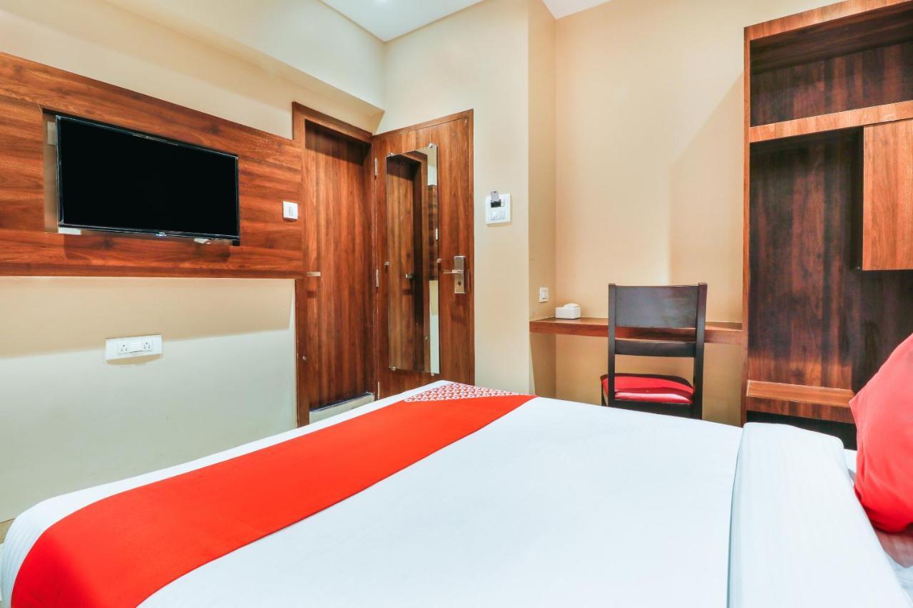 Oyo 70475 Hotel Sea Breeze Mumbai Luaran gambar