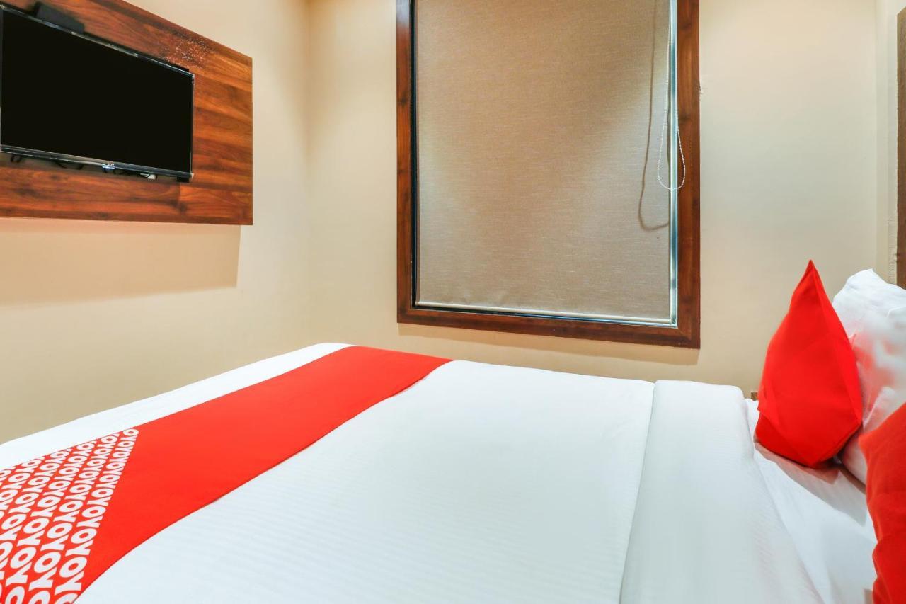 Oyo 70475 Hotel Sea Breeze Mumbai Luaran gambar