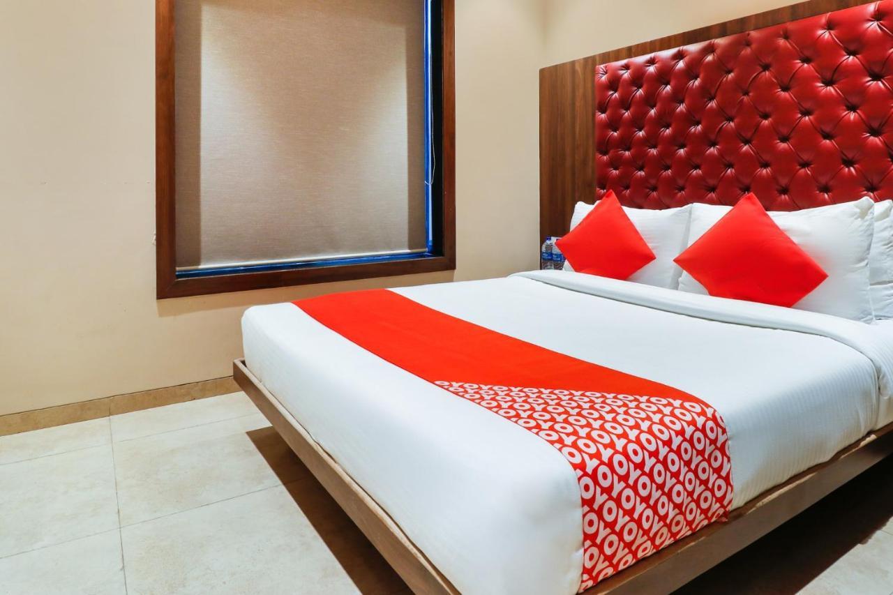Oyo 70475 Hotel Sea Breeze Mumbai Luaran gambar